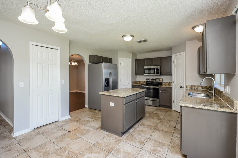 2,400/Mo, 2953 Elbib Dr Saint Cloud, FL 34772 Breakfast Nook View