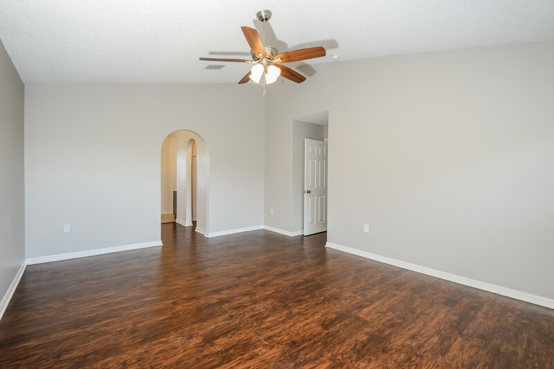 2,400/Mo, 2953 Elbib Dr Saint Cloud, FL 34772 Main Bedroom View 2
