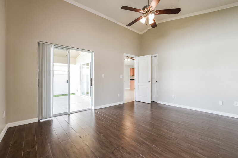 2,470/Mo, 12733 Sophiamarie Loop Orlando, FL 32828 Main Bedroom View 2