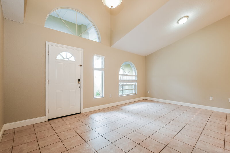 2,095/Mo, 264 Daisy Estates Drive Winter Haven, FL 33884 Living Room View