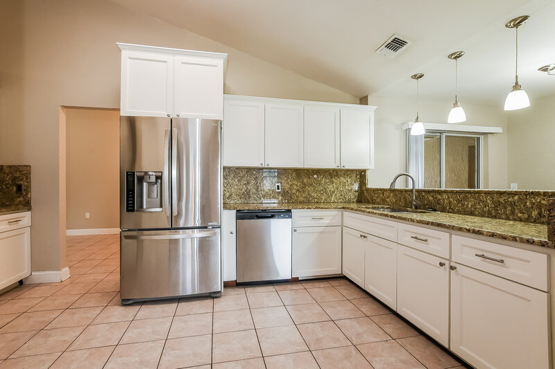2,095/Mo, 264 Daisy Estates Drive Winter Haven, FL 33884 Kitchen View