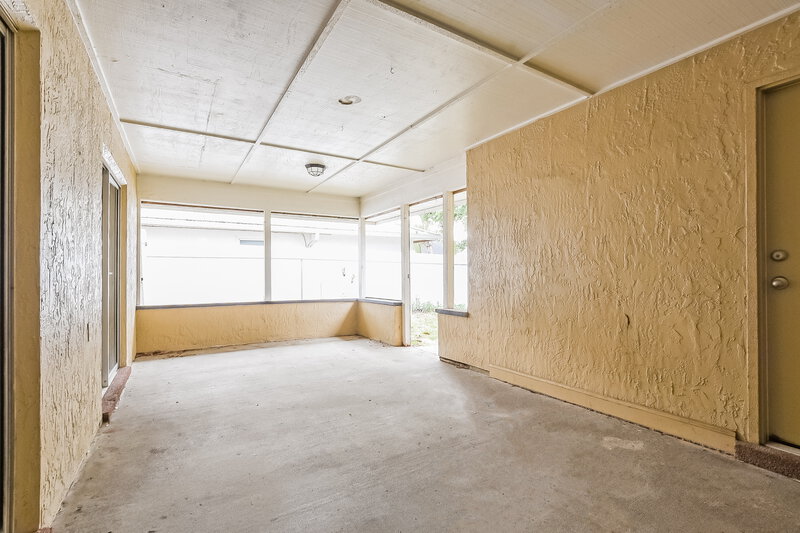 2,095/Mo, 264 Daisy Estates Drive Winter Haven, FL 33884 Sun Room View