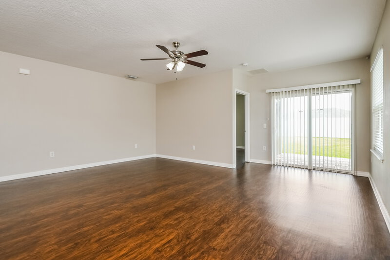 2,180/Mo, 3188 Queen Alexandria Drive Kissimmee, FL 34744 Living Room View 2
