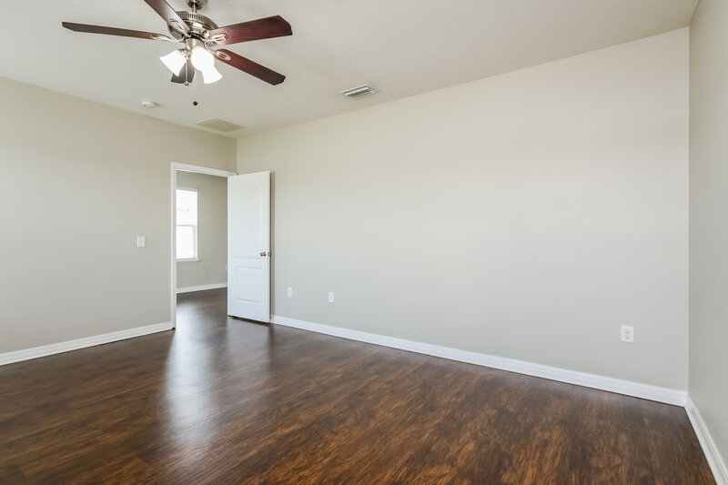 2,180/Mo, 3188 Queen Alexandria Drive Kissimmee, FL 34744 Main Bedroom View 2