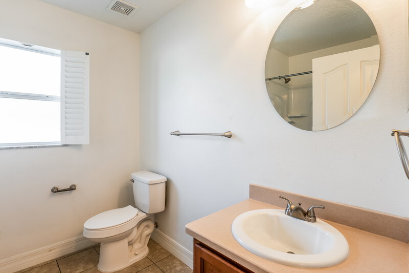 2,440/Mo, 4505 Barbados Loop Clermont, FL 34711 Bathroom View