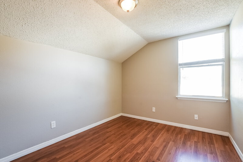 2,000/Mo, 9801 Red Clover Avenue Orlando, FL 32824 Bedroom View 3