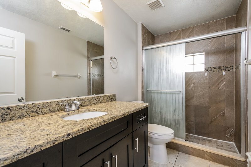 2,460/Mo, 2663 Hawthorne Ln Kissimmee, FL 34743 Bathroom View