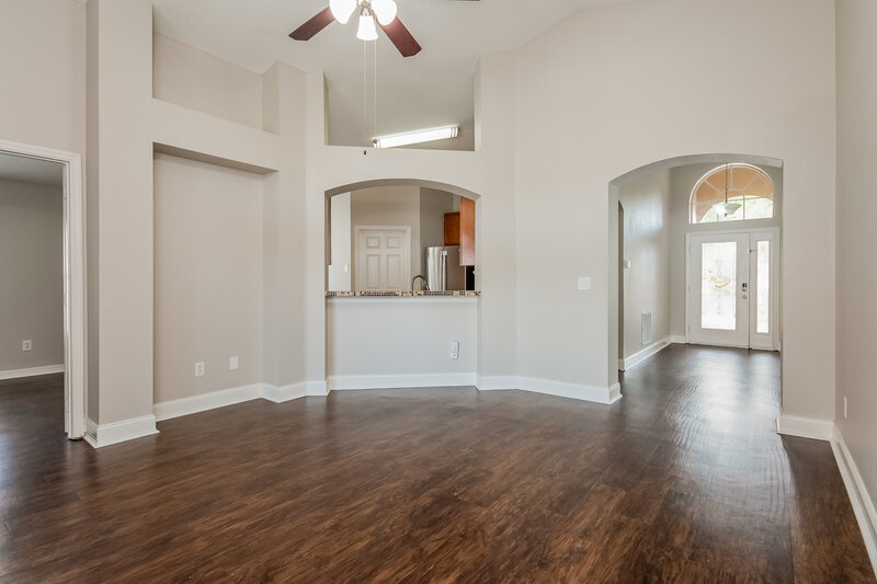 2,415/Mo, 721 Stonewyk Way Kissimmee, FL 34744 Family Room View 2