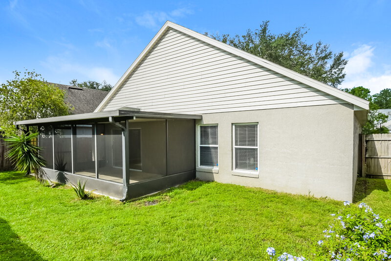 2,390/Mo, 4331 Boca Woods Dr Orlando, FL 32826 Rear View