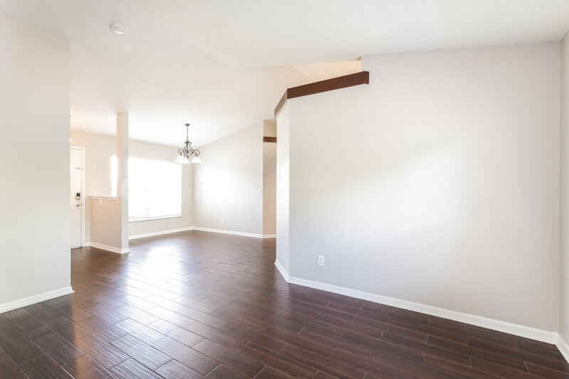 2,350/Mo, 12131 Goldenstar Ln Clermont, FL 34711 Living Room View 2