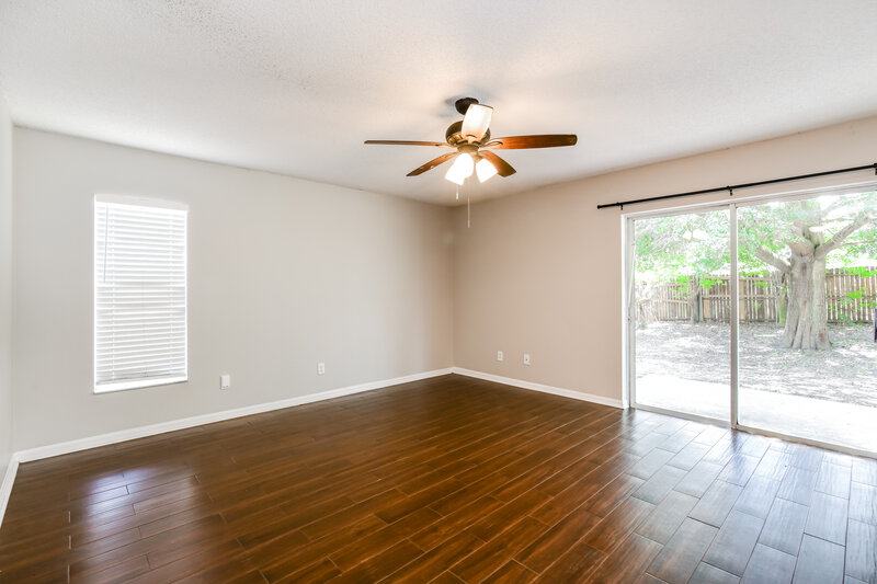 2,350/Mo, 12131 Goldenstar Ln Clermont, FL 34711 Family Room View