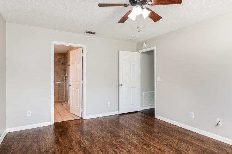 2,350/Mo, 12131 Goldenstar Ln Clermont, FL 34711 Main Bedroom View