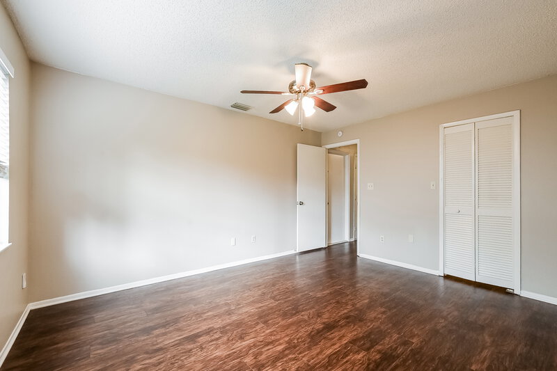 2,015/Mo, 1063 Alpug Ave Oviedo, FL 32765 Main Bedroom View 2