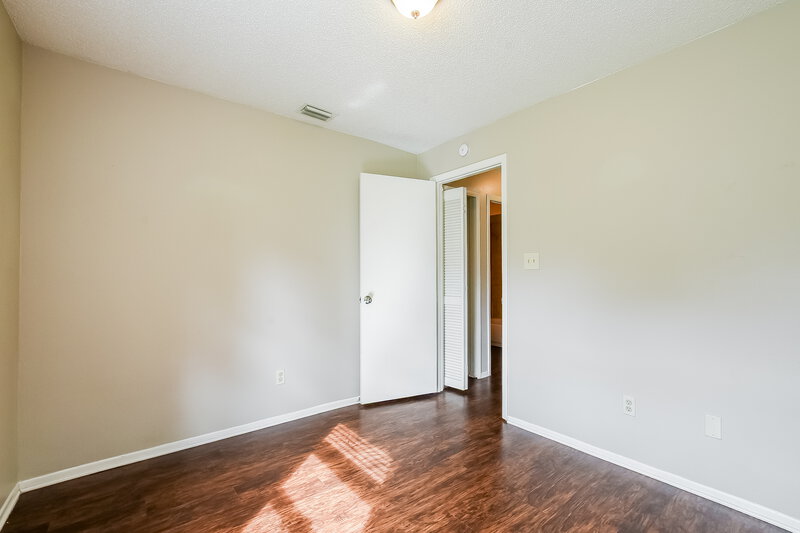 2,015/Mo, 1063 Alpug Ave Oviedo, FL 32765 Bedroom View 2