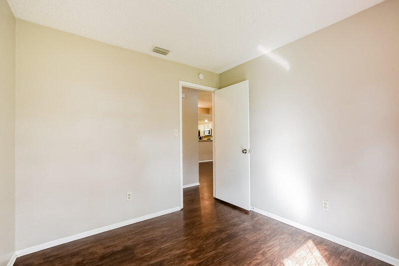 2,015/Mo, 1063 Alpug Ave Oviedo, FL 32765 Bedroom View 4