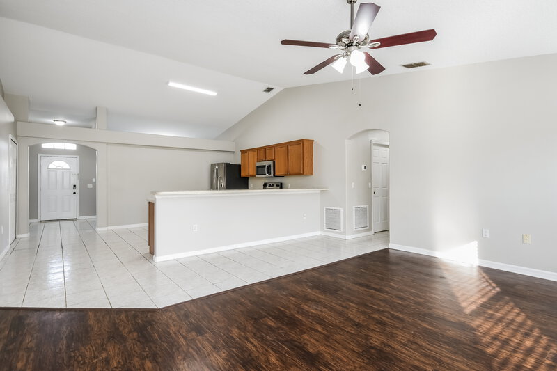 1,735/Mo, 116 Coconut Grove Way Kissimmee, FL 34758 Living Room View 2