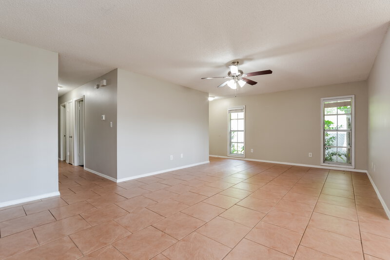 2,585/Mo, 1177 La Mesa Ave Winter Springs, FL 32708 Living Room View 3