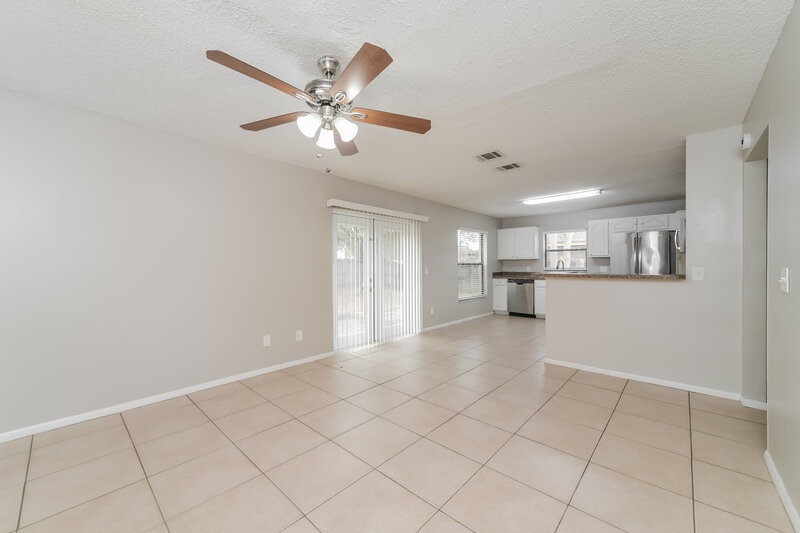 2,195/Mo, 2733 Peggy Dr Kissimmee, FL 34744 Family Room View 2