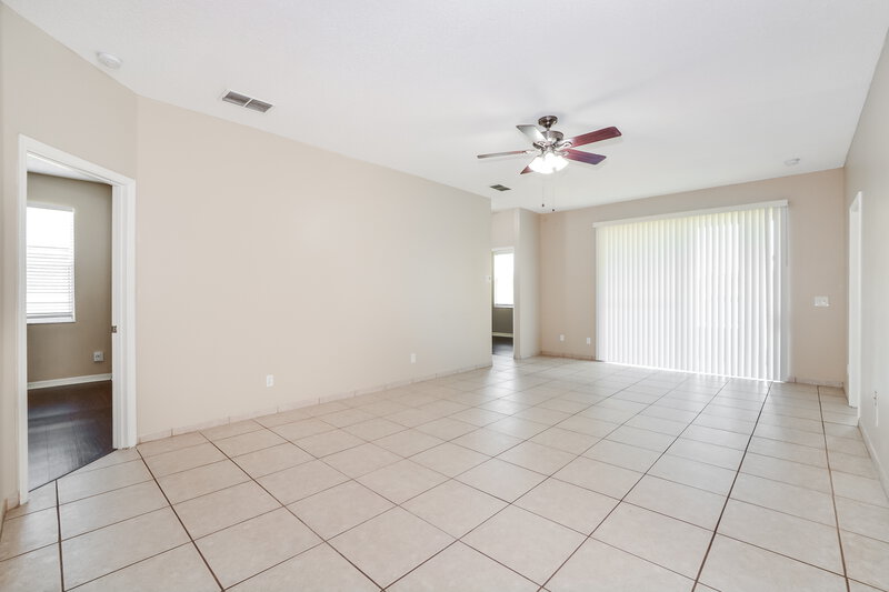 2,330/Mo, 4059 Boca Woods Dr Orlando, FL 32826 Living Room View