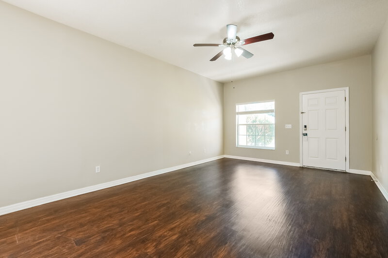 2,300/Mo, 119 Parker Cove Ct Ocoee, FL 34761 Living Room View