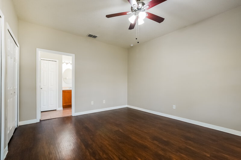 2,300/Mo, 119 Parker Cove Ct Ocoee, FL 34761 Main Bedroom View