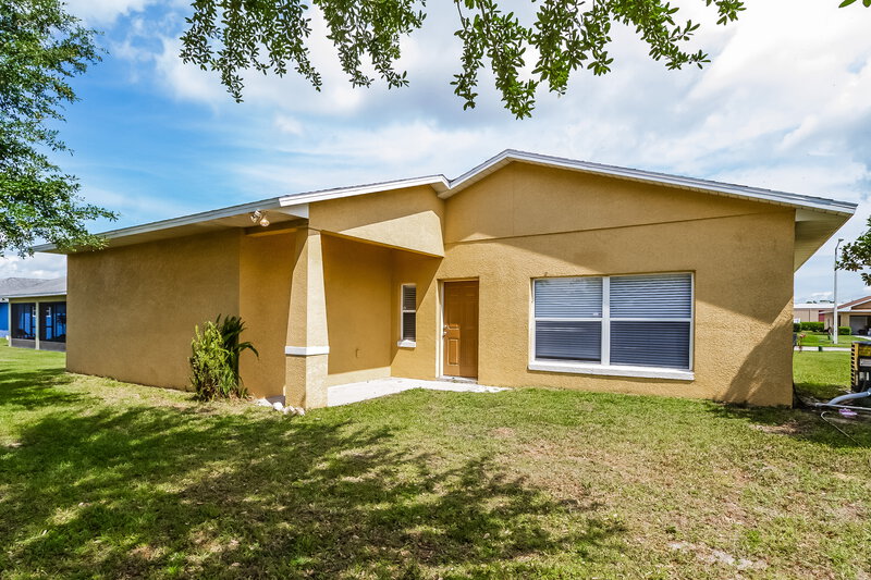 2,260/Mo, 119 Parker Cove Ct Ocoee, FL 34761 Rear View