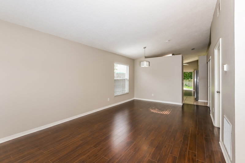 2,220/Mo, 13611 Glasser Ave Orlando, FL 32826 Living Room View