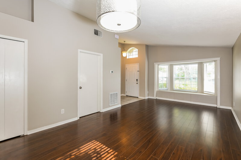 2,220/Mo, 13611 Glasser Ave Orlando, FL 32826 Dining Room View