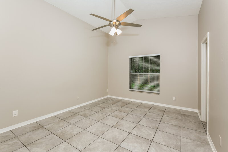 2,220/Mo, 13611 Glasser Ave Orlando, FL 32826 Main Bedroom View
