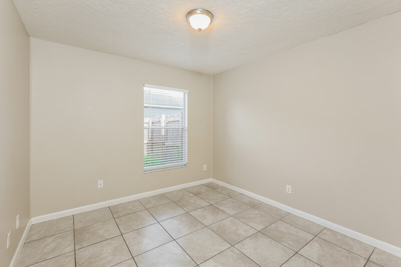 2,220/Mo, 13611 Glasser Ave Orlando, FL 32826 Bedroom View