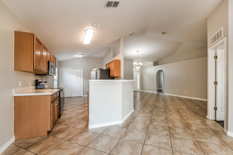 1,935/Mo, 5390 Silver Thistle Ln Saint Cloud, FL 34772 Kitchen View 2