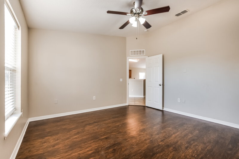 1,935/Mo, 5390 Silver Thistle Ln Saint Cloud, FL 34772 Main Bedroom View