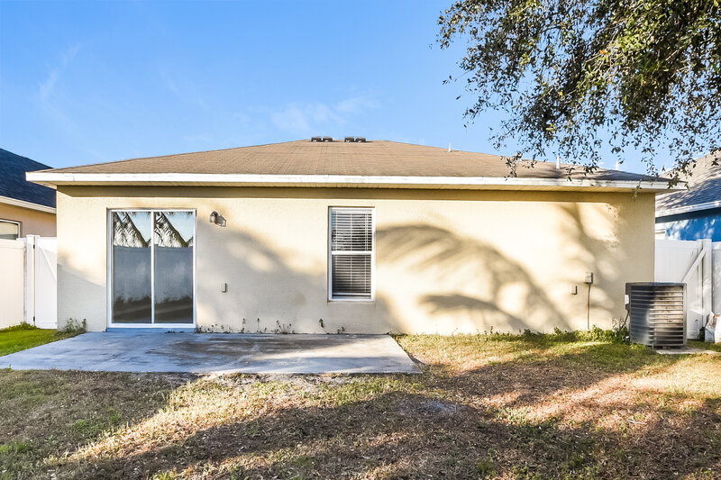 1,935/Mo, 5390 Silver Thistle Ln Saint Cloud, FL 34772 Rear View