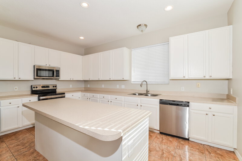 2,135/Mo, 419 Janice Kay Place Kissimmee, FL 34744 Kitchen View