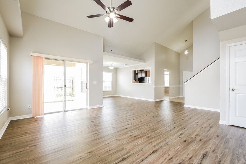 2,730/Mo, 10051 Sandbar St Orlando, FL 32825 Living Room View 2