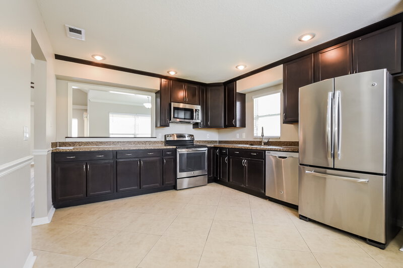 2,730/Mo, 10051 Sandbar St Orlando, FL 32825 Kitchen View