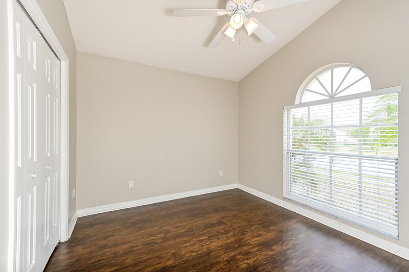 2,380/Mo, 5821 Rywood Dr Orlando, FL 32810 Bedroom View