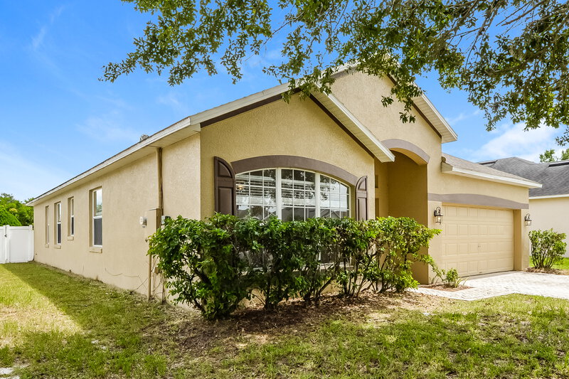 2,125/Mo, 2725 Eagle Glen Cir Kissimmee, FL 34746 Front View