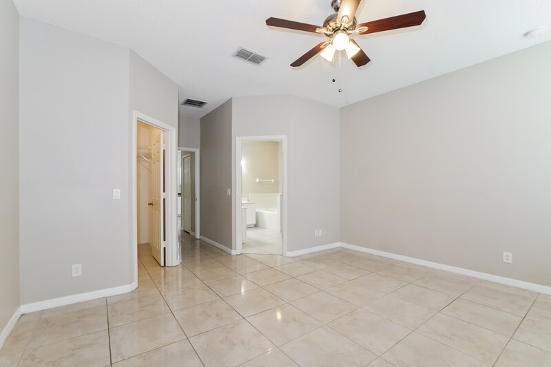 2,125/Mo, 2725 Eagle Glen Cir Kissimmee, FL 34746 Main Bedroom View 2