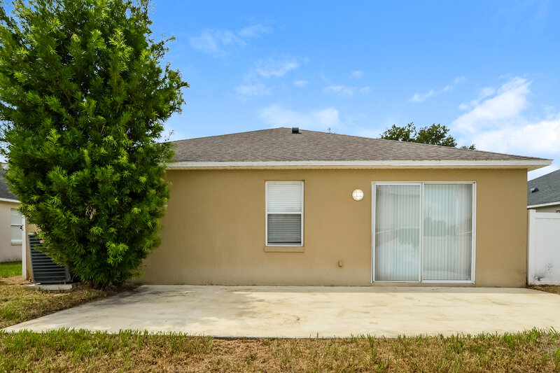 2,125/Mo, 2725 Eagle Glen Cir Kissimmee, FL 34746 Rear View