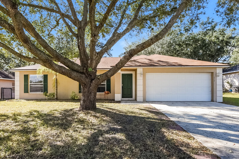 1,975/Mo, 617 Willow Run St Minneola, FL 34715 External View