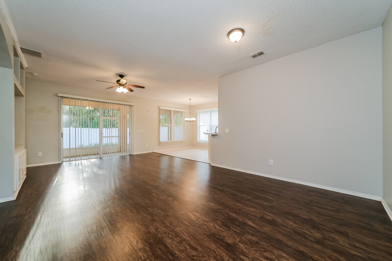 2,355/Mo, 1136 Cherry Valley Way Orlando, FL 32828 Living Room View 2