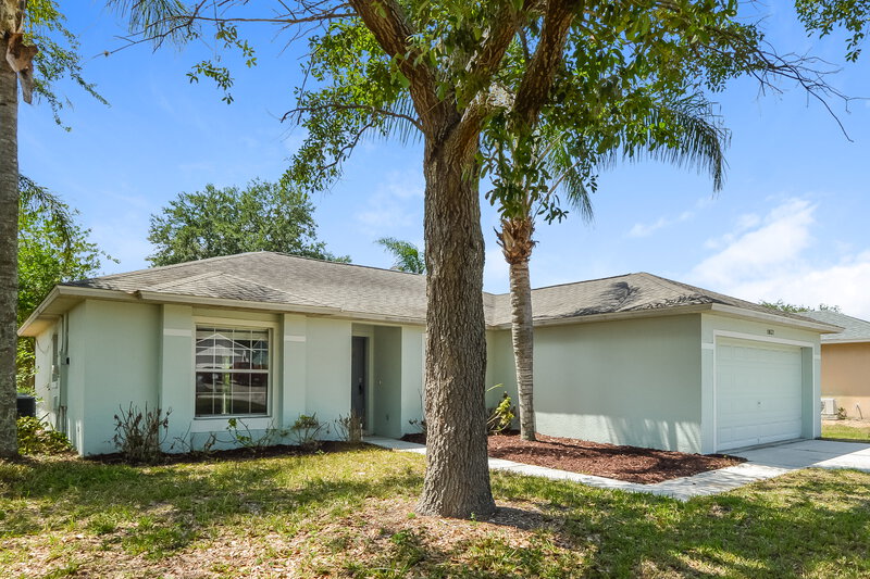 2,055/Mo, 11837 Windflower Court Clermont, FL 34711 Front View