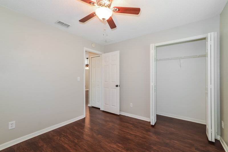 2,055/Mo, 11837 Windflower Court Clermont, FL 34711 Bedroom View 2