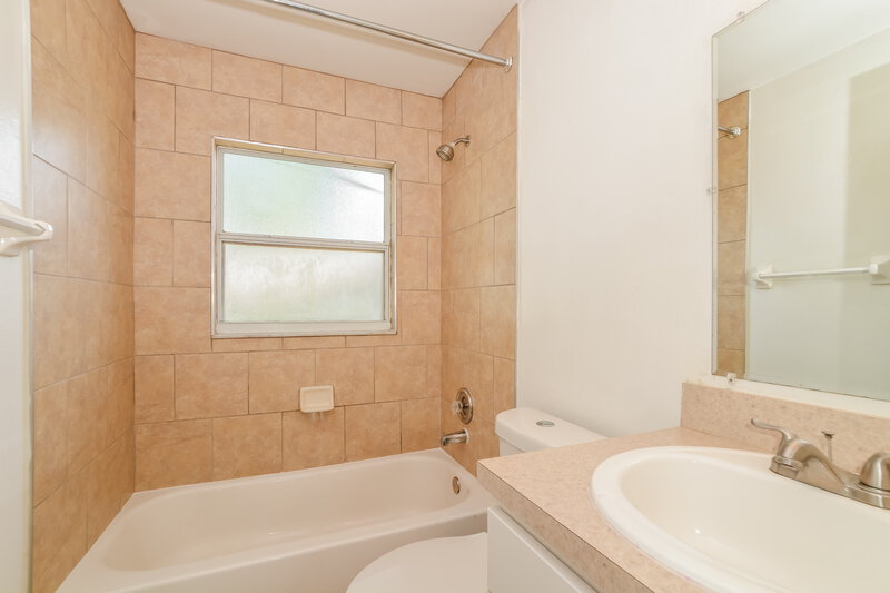 2,055/Mo, 11837 Windflower Court Clermont, FL 34711 Bathroom View