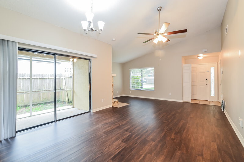 2,155/Mo, 7929 Autumn Wood Dr Orlando, FL 32825 Dining Room View