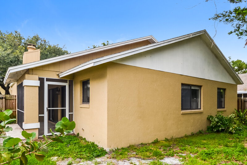 2,155/Mo, 7929 Autumn Wood Dr Orlando, FL 32825 Rear View