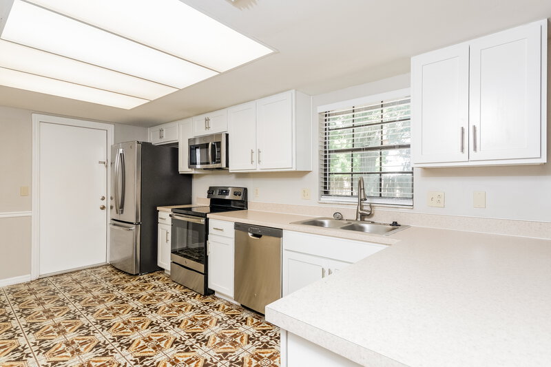 2,145/Mo, 1901 Peach Tree Blvd Saint Cloud, FL 34769 Kitchen View