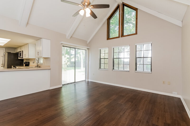 2,145/Mo, 1901 Peach Tree Blvd Saint Cloud, FL 34769 Family Room View