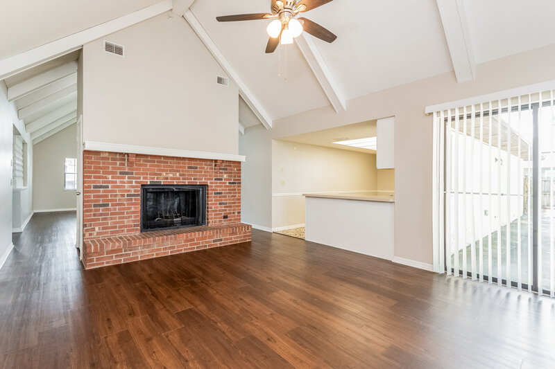 2,145/Mo, 1901 Peach Tree Blvd Saint Cloud, FL 34769 Family Room View 2